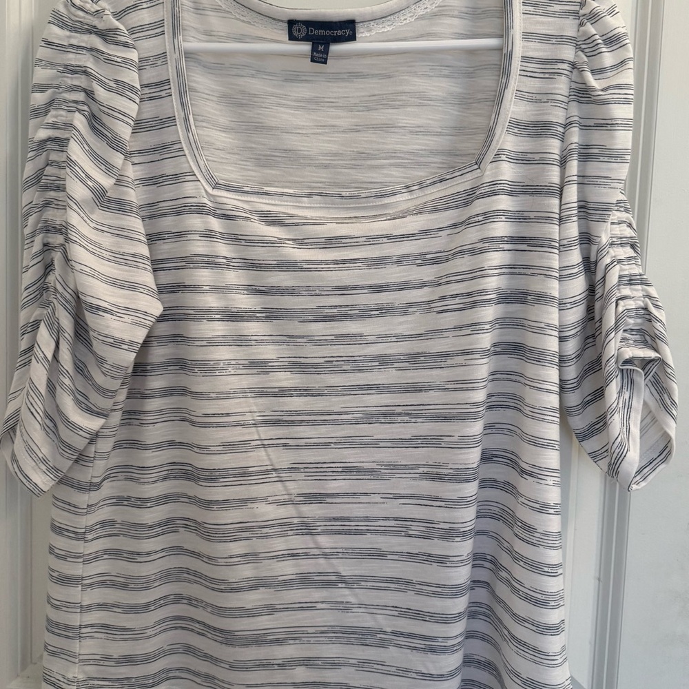 Democracy Women's Short Sleeve Striped Top -Navy and White